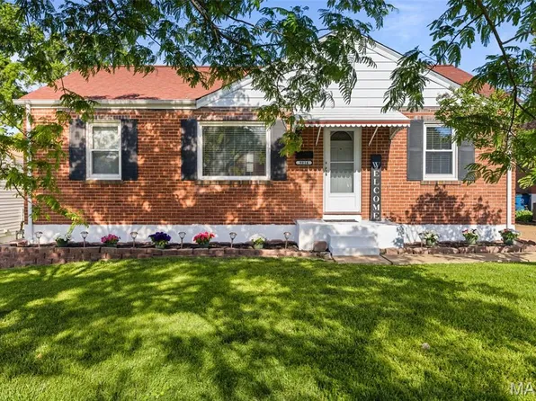 9814 Huntingdon Ln, Saint Louis, MO 63123
