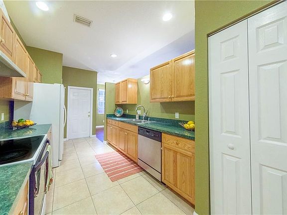 4th image of 5599 Dr Martin Luther King Jr St S