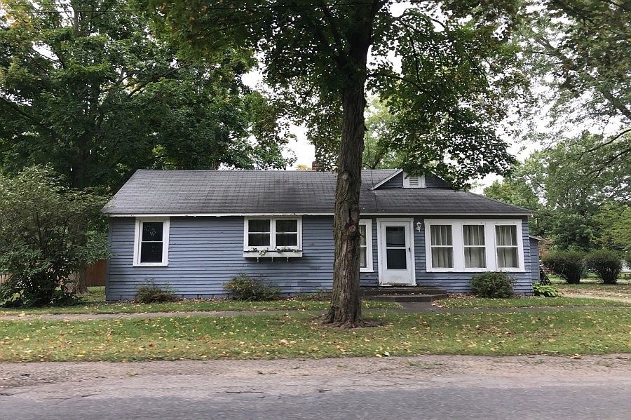450 W Main St, Centreville, MI 49032 Zillow