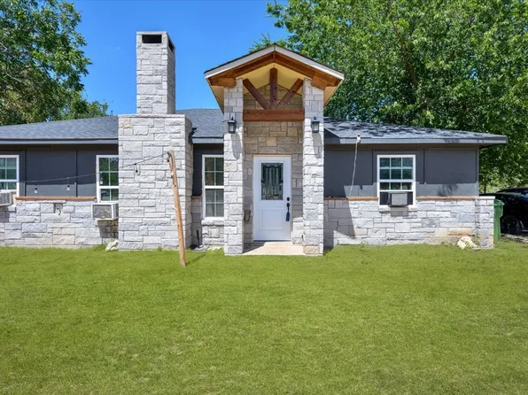 4506 Garden View Dr, Granbury, TX 76049