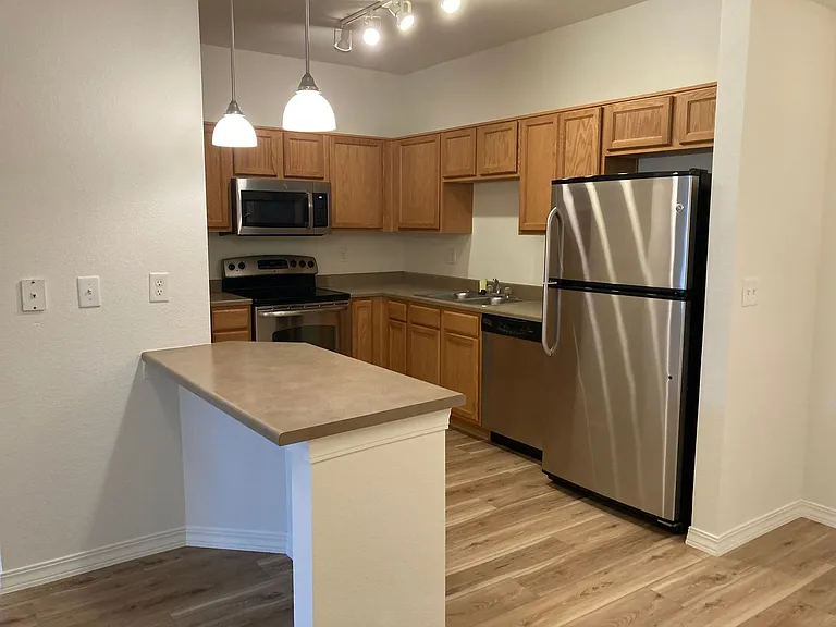 2450 Windrow Dr #D104 — Photo 5
