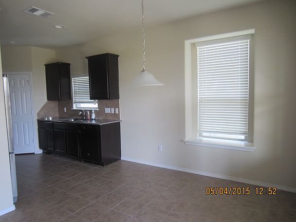 5th image of 129 Crocker Dr