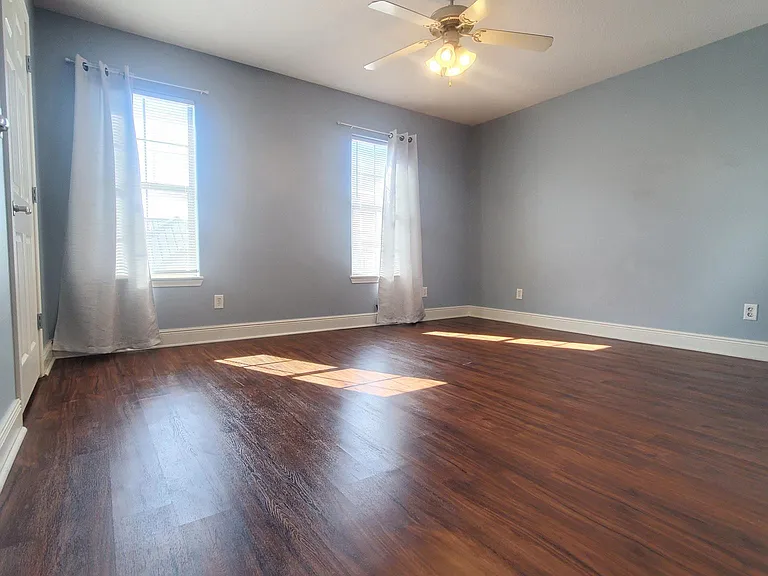 1720 Mignonette Ln #F — Photo 5