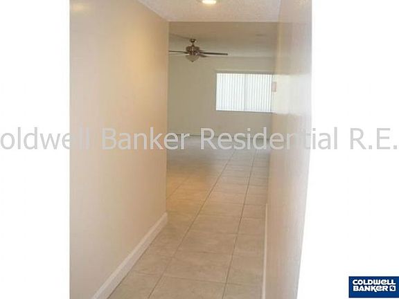 4th image of 155 Lakeview Dr APT 204