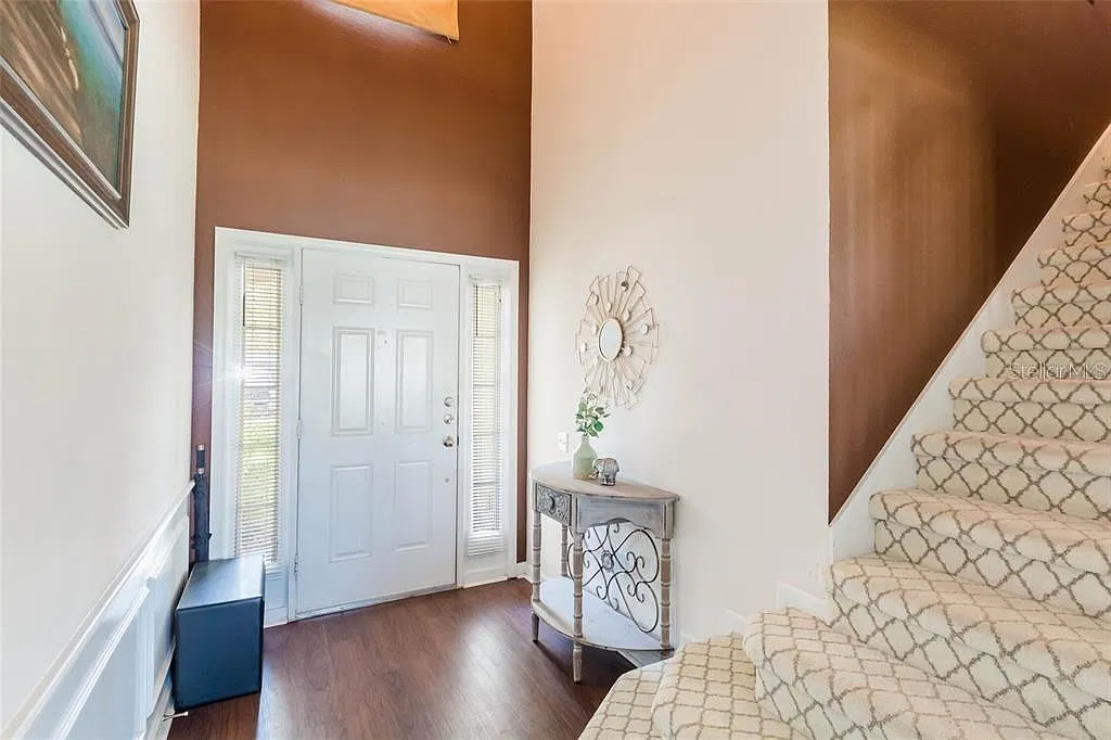 3 bed, 2.5 bath, 1666 sqft, $2,699 — Photo 3