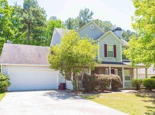 330 Lake Valley Dr, Loganville, GA 30052