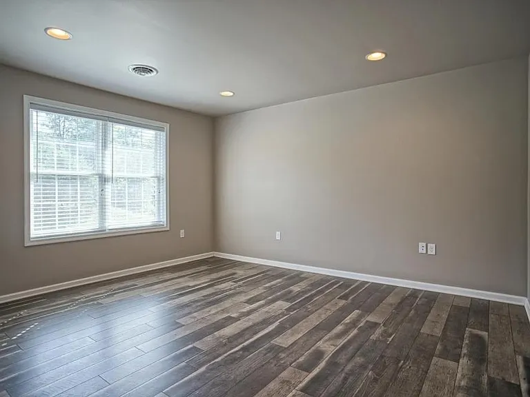 654 Cornhill Rd — Photo 19