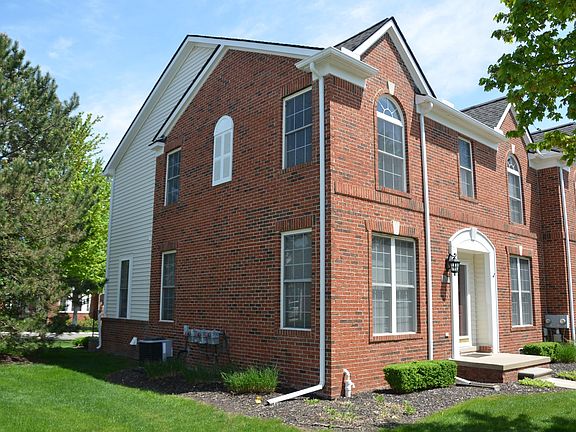 2nd image of 41752 Brownstone Dr