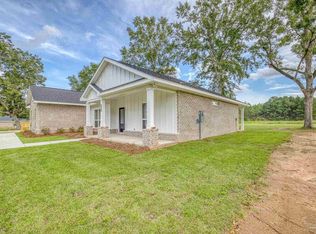 7112 Pine Blossom Rd, Milton, FL 32570