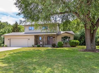 1126 Valley View Rd, Lake City, MN 55041