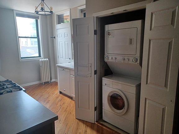 4th image of 4412 N Paulina St #1