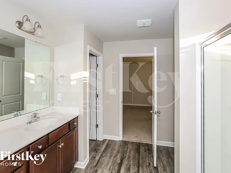 9613 Hamel St — Photo 10