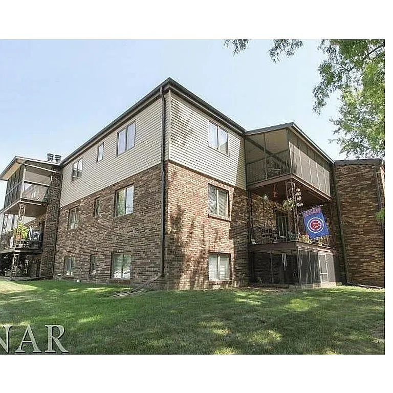 824 McGregor St APT 8 photo 1
