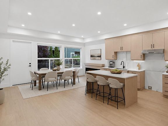 5th image of 12873 Marine Dr #2