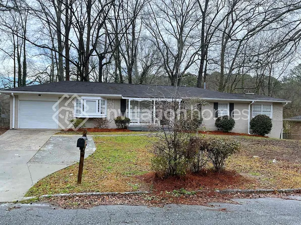 2496 Montezuma Cir, Ellenwood, GA 30294