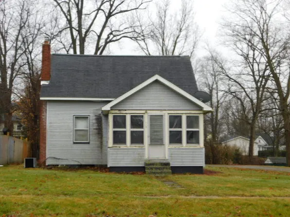 115 1st St, Addison, MI 49220