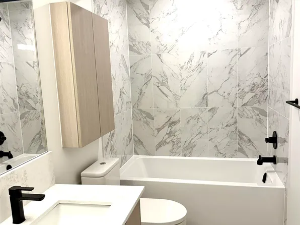 2277 Hawthorne Ave #102, Pt Coquitlam, BC V3C 1W3