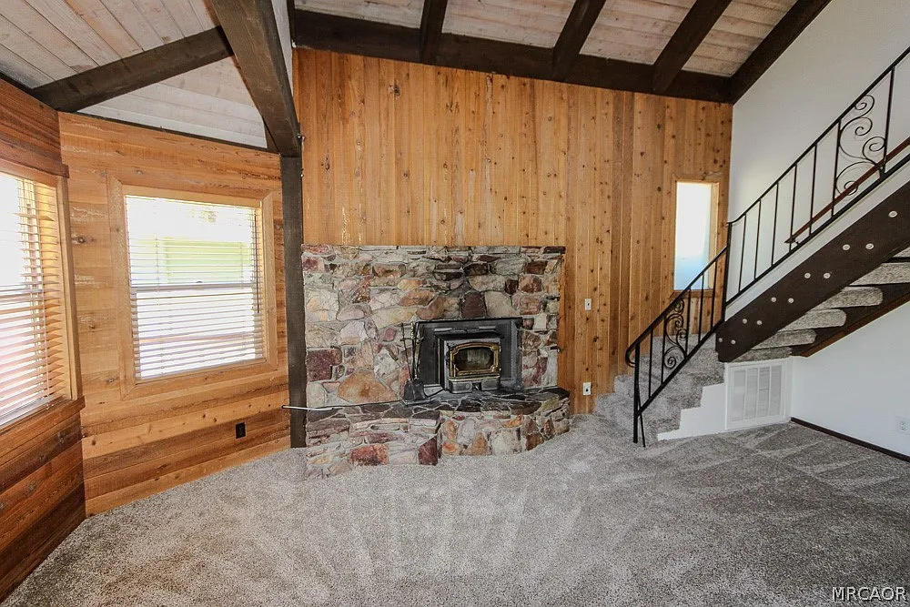 3 bed, 2.0 bath, 1234 sqft, $2,150 — Photo 2