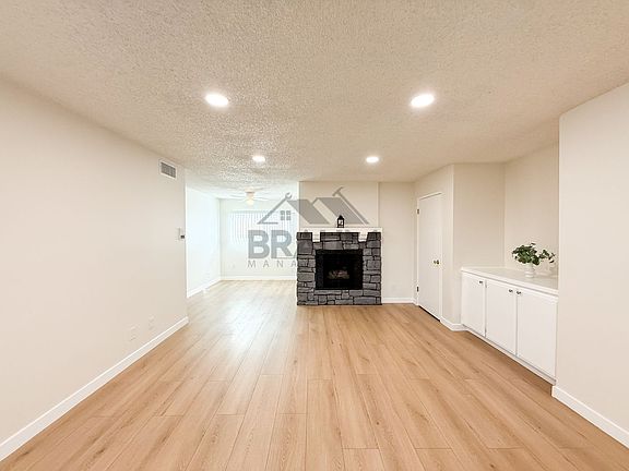 2nd image of 13347 Victory Blvd APT 107