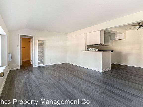 3rd image of 20326 Saticoy St APT 2