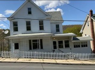 117 E Ridge St, Coaldale, PA 18218