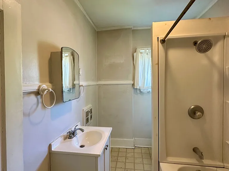 19 Hill St #2 — Photo 7
