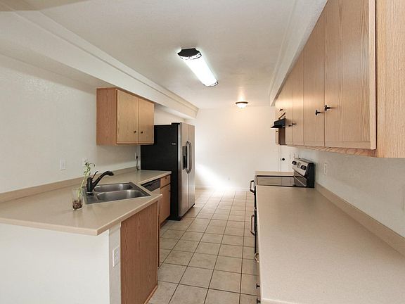 5th image of 21529 E 47th Ave