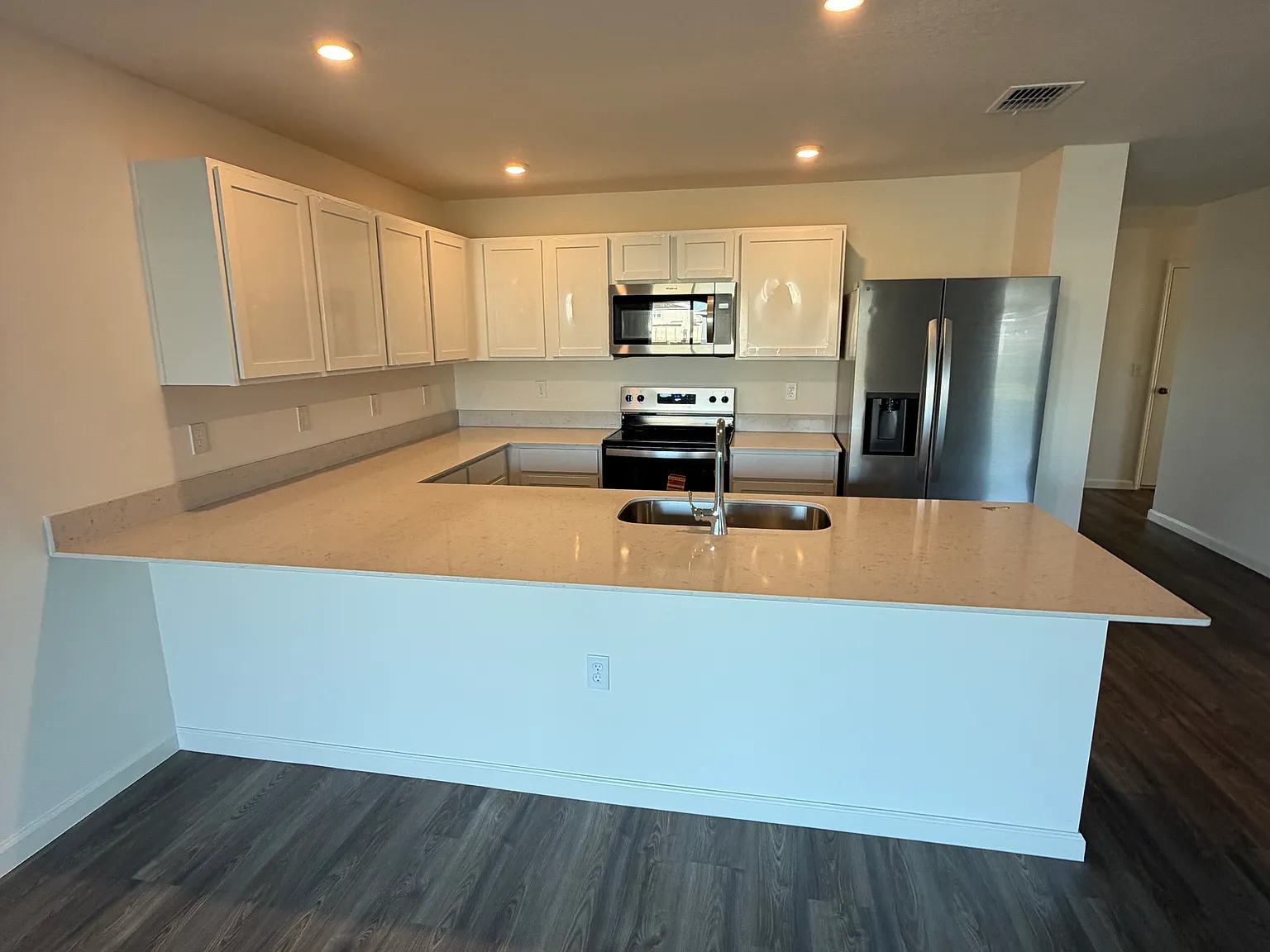 2383 Oklahoma Dr — Photo 4