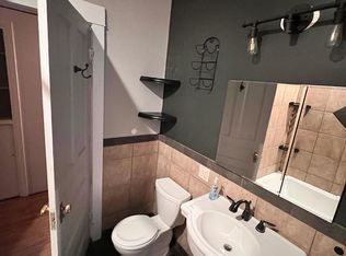 1338 W Eddy St APT 1, Chicago, IL 60657