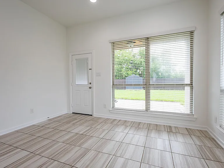 12226 Castano Creek Dr — Photo 15