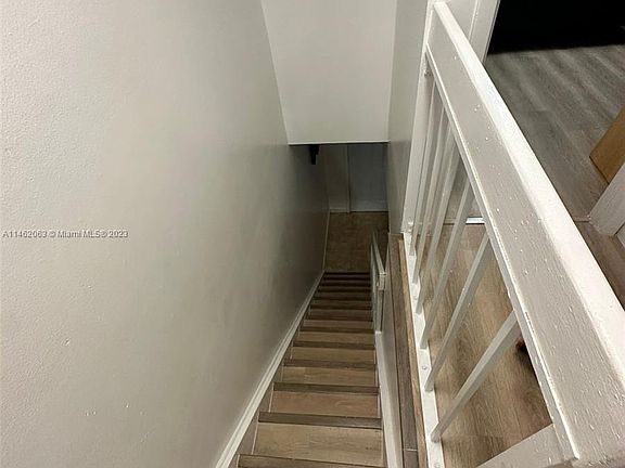 3rd image of 1325 W 41st St #1-B-7