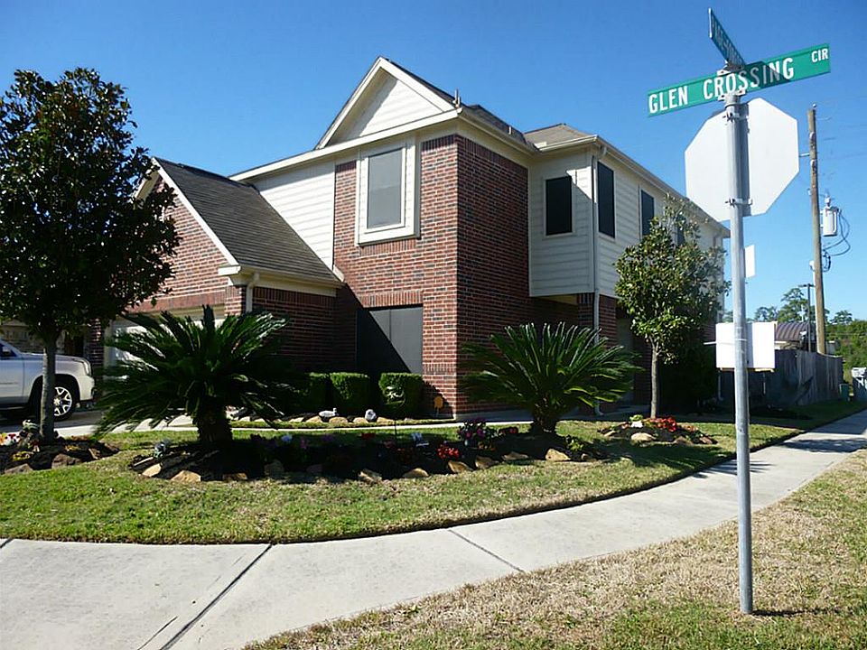 1st image of 12151 Glen Crossing Cir