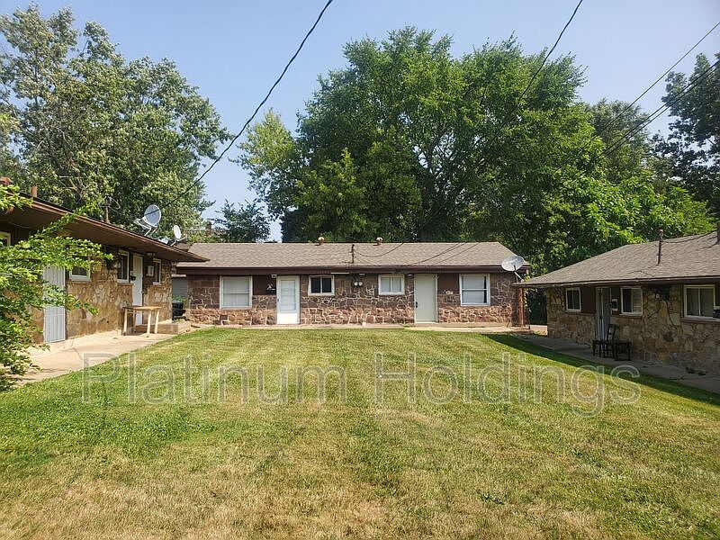 1st image of 1037 Neville Ave