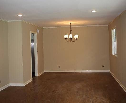 4th image of 703 Cottonwood Dr