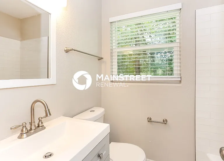 7806 Delaroche Dr — Photo 13