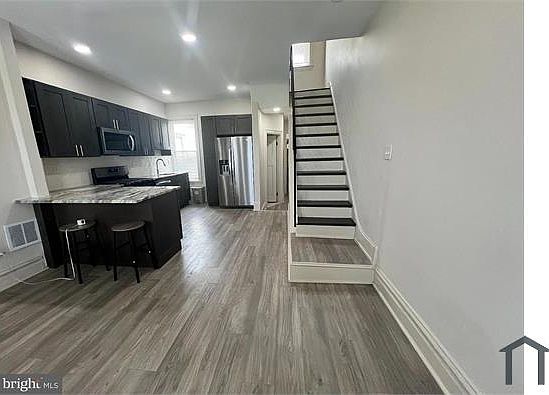 2nd image of 1725 N 27th St Floor 2