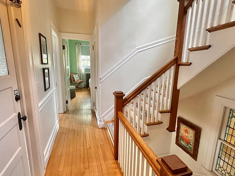 100 Hauxhurst Ave #1 — Photo 15