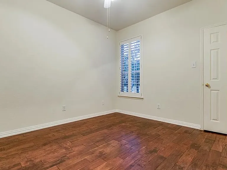 9033 Portage Ln — Photo 22