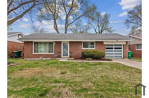 913 Lebon Dr Photo 1
