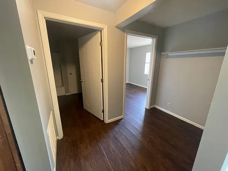 Lincoln Landing Apartments — Photo 17