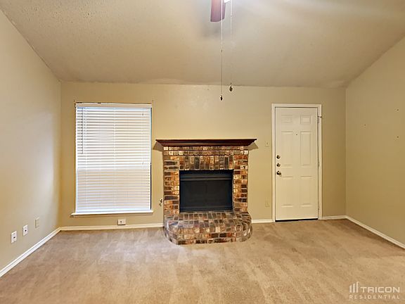 3rd image of 1118 Cypress Dr