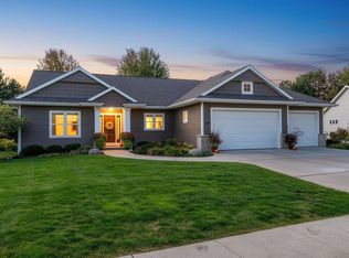 248 Shelley Ln, De Pere, WI 54115
