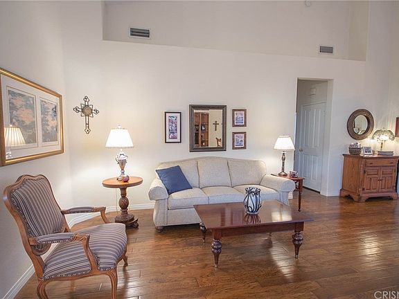 5th image of 27614 Yardley Way
