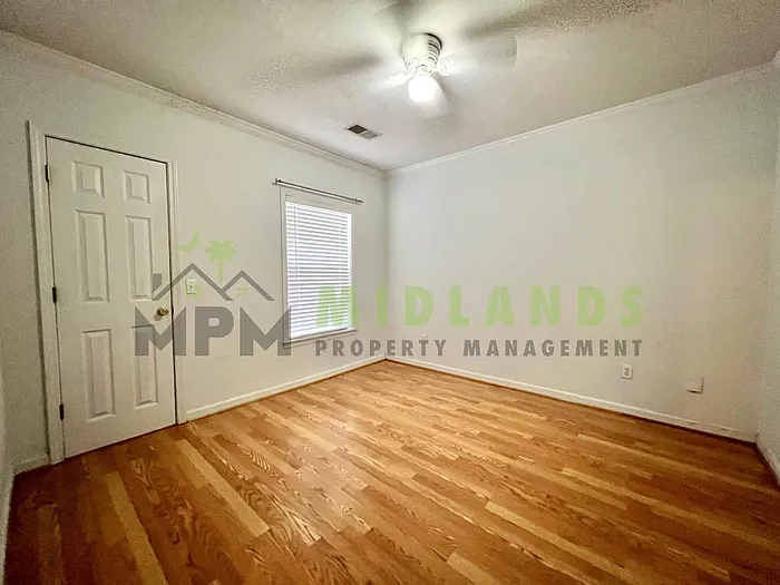 3425 Manor Ave — Photo 23