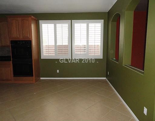 4th image of 6120 Thorndike Ct