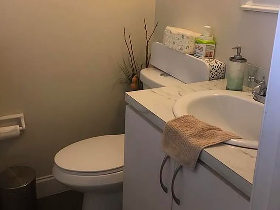 2nd image of 1655 SW 122nd Ave #9-6