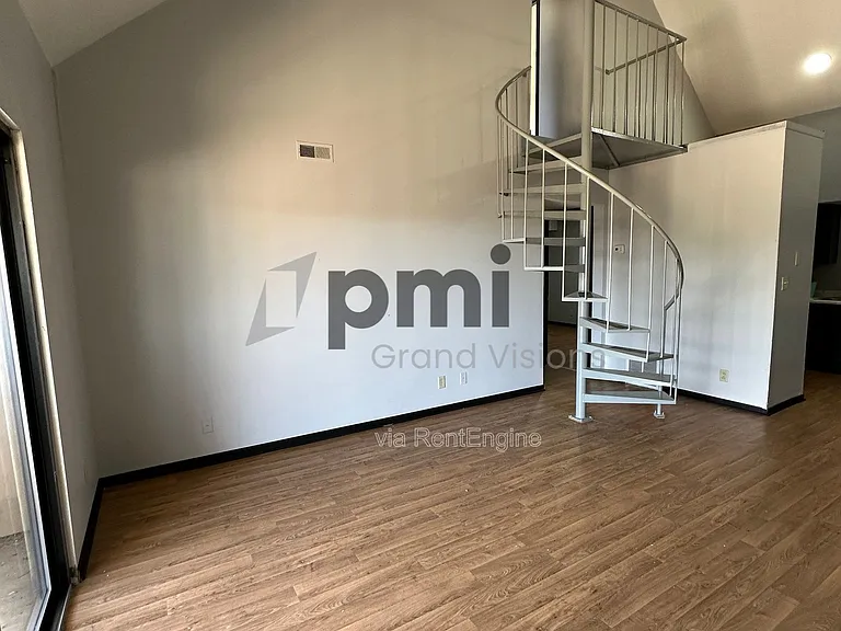 Vawter Street Apartments — Photo 41