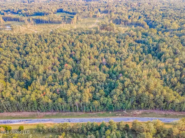 5 Macpate Rd, West Pt, MS 39773
