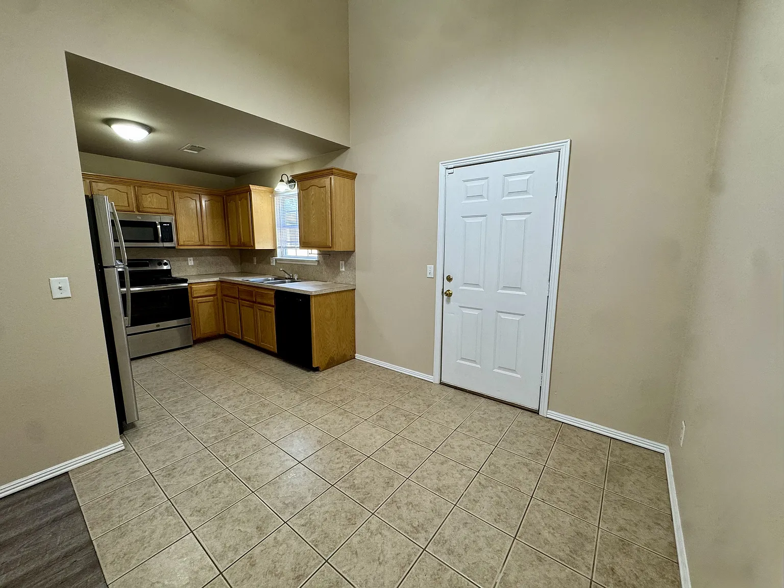 200 Carson Road - B — Photo 4