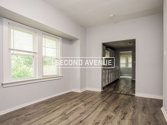 4th image of 1037 Metropolitan Ave
